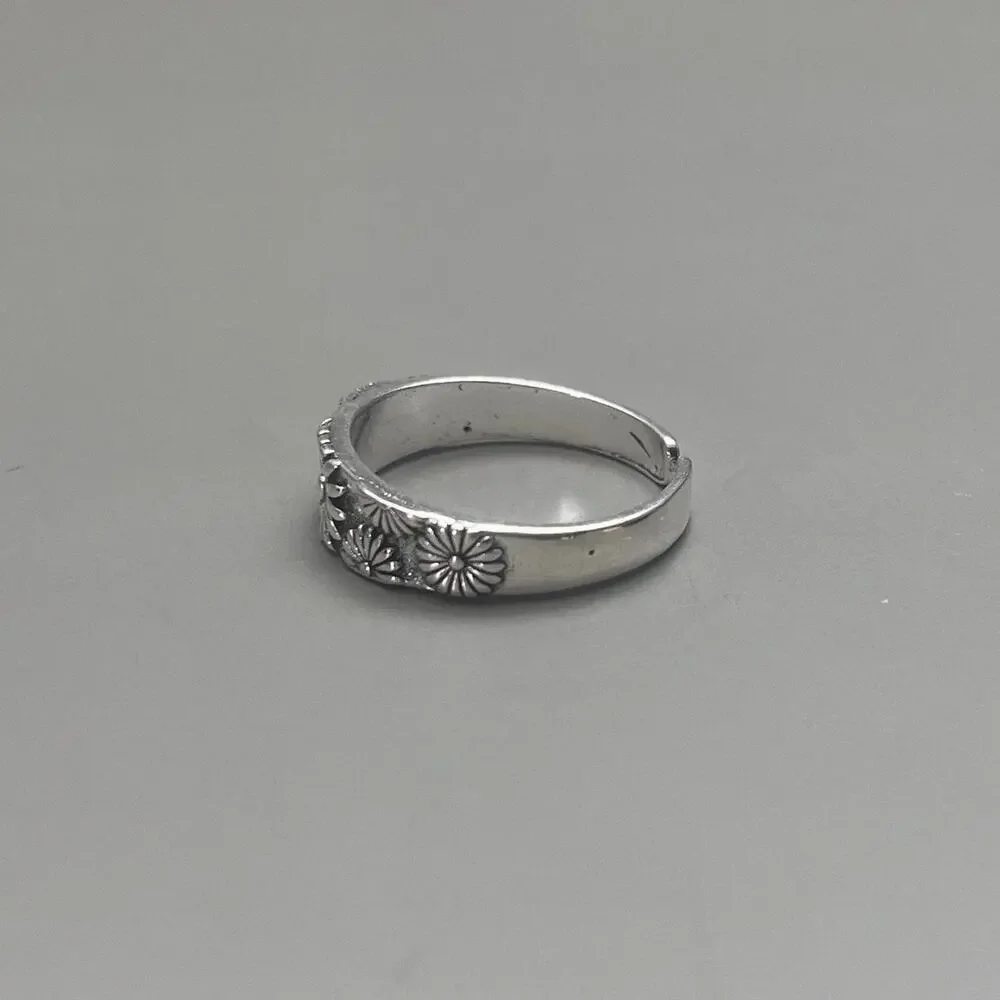 Y2k grunge silver engraved flower